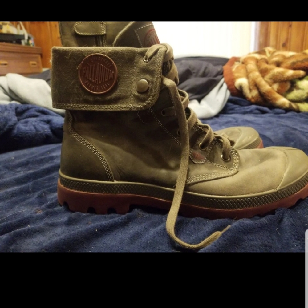 Palladium pallabrouse baggy boots